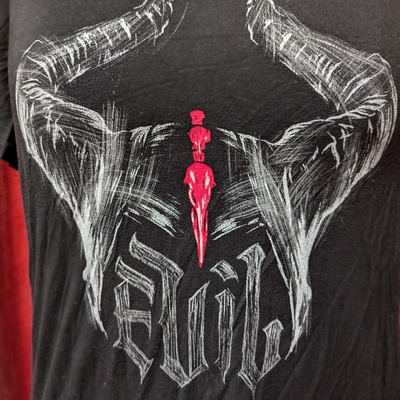 ➕Mesh Yoke Maleficent Tee➕ - Picture 4 of 9